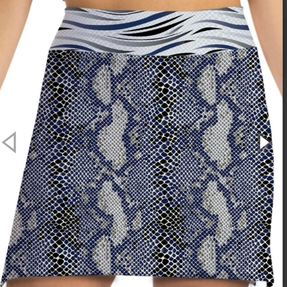 SKORT OBSESSION SASSY SNAKE PRINT SKIRT SIZE LARGE NEW